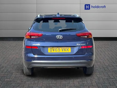 DV69VKK Hyundai Tucson 1.6 GDi SE Nav 5dr 2WD Thumbnail #10