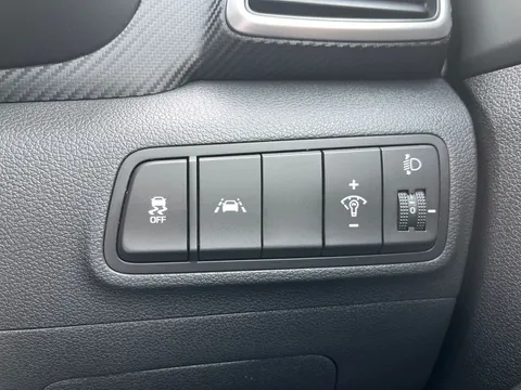 DV69VKK Hyundai Tucson 1.6 GDi SE Nav 5dr 2WD Thumbnail #22