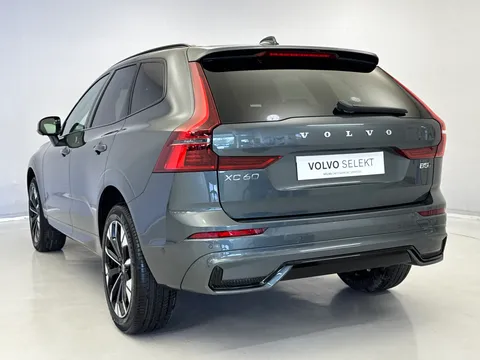 DU26YTP Volvo XC60 2.0 B5P Plus Pro Dark 5dr AWD Geartronic Thumbnail #8