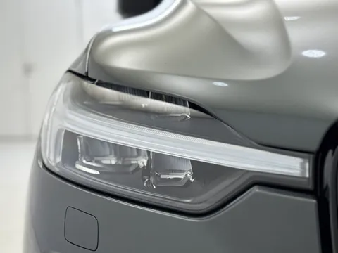 DU26YTP Volvo XC60 2.0 B5P Plus Pro Dark 5dr AWD Geartronic Thumbnail #35