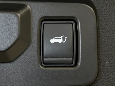 DX75NTL Renault Scenic E-Tech 160kW Esprit Alpine 87kWh Long Range 5dr Auto Thumbnail #10