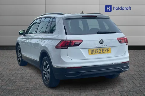 DU22EYF Volkswagen Tiguan 1.5 TSI 150 Active 5dr DSG Thumbnail #3