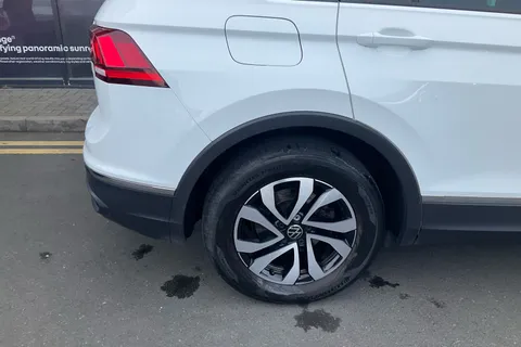 DU22EYF Volkswagen Tiguan 1.5 TSI 150 Active 5dr DSG Thumbnail #5