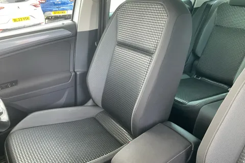 DU22EYF Volkswagen Tiguan 1.5 TSI 150 Active 5dr DSG Thumbnail #10