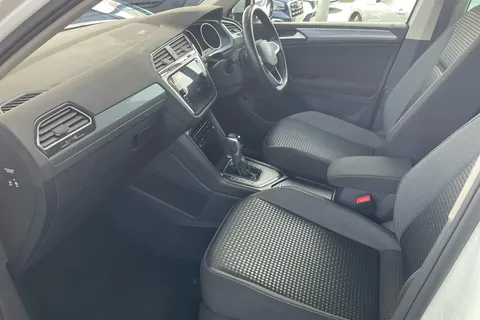 DU22EYF Volkswagen Tiguan 1.5 TSI 150 Active 5dr DSG Thumbnail #12