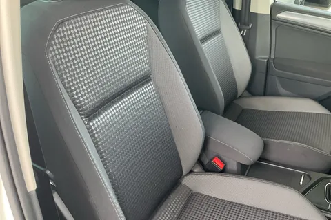 DU22EYF Volkswagen Tiguan 1.5 TSI 150 Active 5dr DSG Thumbnail #21