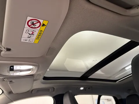 LV73OJH Volvo XC40 2.0 B4P Ultimate Dark 5dr Auto Thumbnail #14