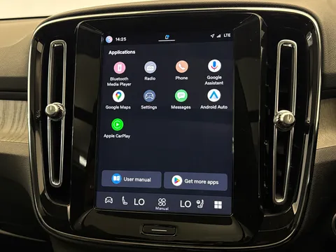 LV73OJH Volvo XC40 2.0 B4P Ultimate Dark 5dr Auto Thumbnail #28