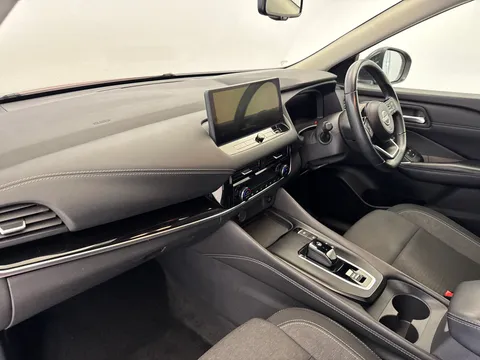 OW72VUF Nissan Qashqai 1.5 E-Power N-Connecta [Glass Roof] 5dr Auto Thumbnail #12