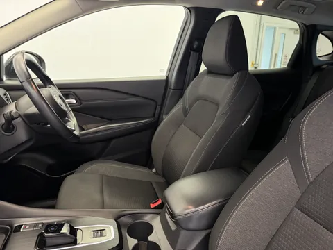 OW72VUF Nissan Qashqai 1.5 E-Power N-Connecta [Glass Roof] 5dr Auto Thumbnail #13