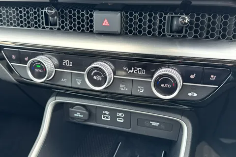 DE24YWO Honda CR-V 2.0 eHEV Advance 5dr eCVT Thumbnail #19