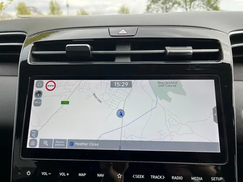 DU21EWA Hyundai Tucson 1.6 TGDi Hybrid 230 Ultimate 5dr 2WD Auto Thumbnail #25