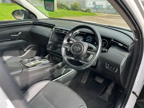 DU21EWA Hyundai Tucson 1.6 TGDi Hybrid 230 Ultimate 5dr 2WD Auto Thumbnail #32
