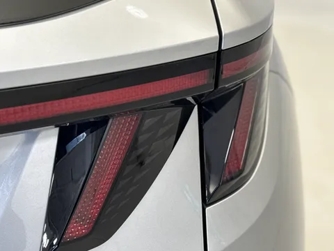 DS75ZZG Hyundai Tucson 1.6T Hybrid Advance 5dr Auto Thumbnail #31