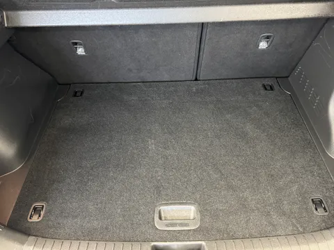 DN23OTC Hyundai Kona 1.6 GDi Hybrid Premium 5dr DCT Thumbnail #10