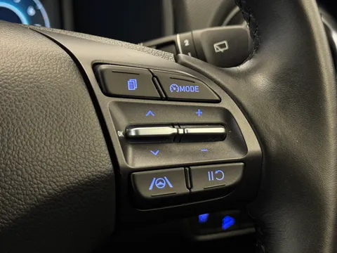 DN23OTC Hyundai Kona 1.6 GDi Hybrid Premium 5dr DCT Thumbnail #21