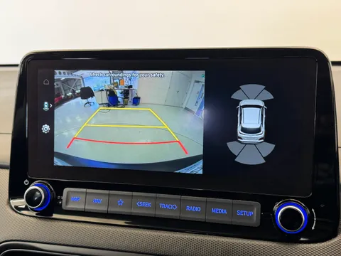 DN23OTC Hyundai Kona 1.6 GDi Hybrid Premium 5dr DCT Thumbnail #24