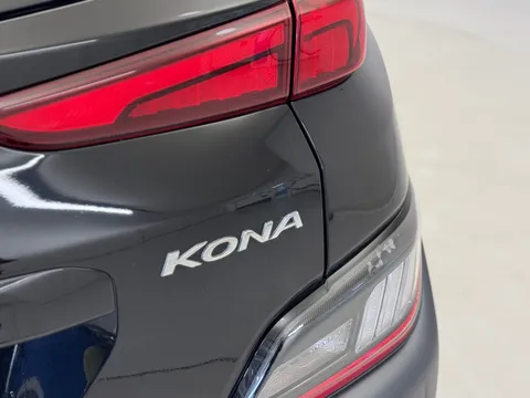 DN23OTC Hyundai Kona 1.6 GDi Hybrid Premium 5dr DCT Thumbnail #32