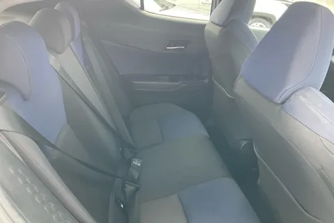 WV67ZZM Toyota C-HR 1.2T Dynamic 5dr Thumbnail #19