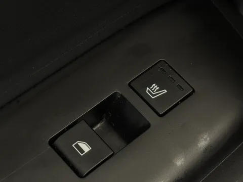 EA25XNO Hyundai Kona 1.6 Hybrid 129 Ultimate 5dr DCT Thumbnail #12