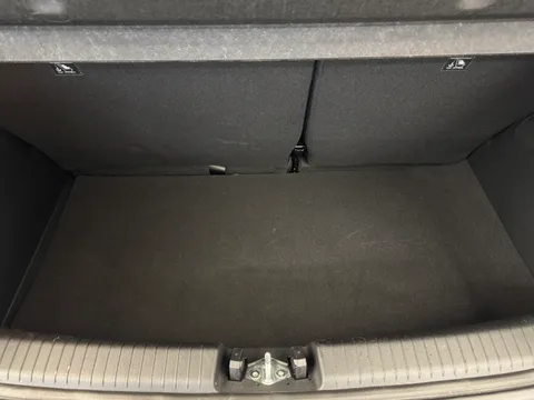 EX25BVJ Hyundai i10 1.0 [63] Premium 5dr Auto [Nav] Thumbnail #10