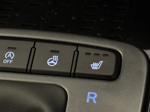 EX25BVJ Hyundai i10 1.0 [63] Premium 5dr Auto [Nav] Thumbnail #26