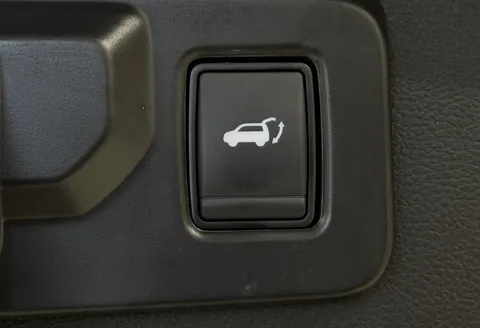 BN75TJY Renault Austral E-Tech Full Hybrid Techno Esprit Alpine 5dr Auto Thumbnail #10