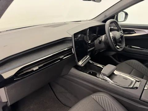 BN75TJY Renault Austral E-Tech Full Hybrid Techno Esprit Alpine 5dr Auto Thumbnail #13