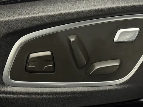 BN75TJY Renault Austral E-Tech Full Hybrid Techno Esprit Alpine 5dr Auto Thumbnail #20