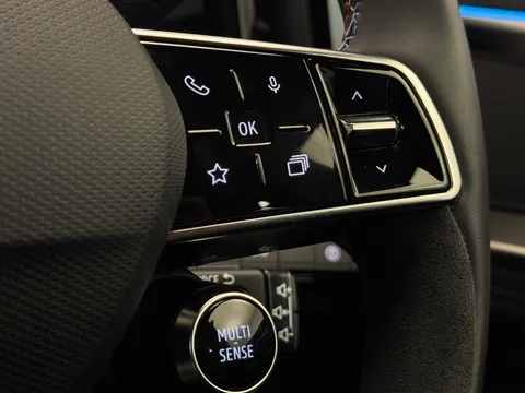 BN75TJY Renault Austral E-Tech Full Hybrid Techno Esprit Alpine 5dr Auto Thumbnail #23