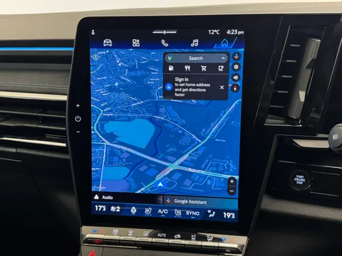 BN75TJY Renault Austral E-Tech Full Hybrid Techno Esprit Alpine 5dr Auto Thumbnail #24