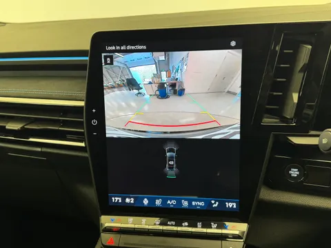 BN75TJY Renault Austral E-Tech Full Hybrid Techno Esprit Alpine 5dr Auto Thumbnail #26