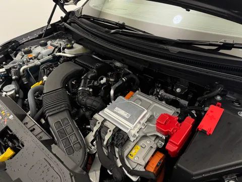 BN75TJY Renault Austral E-Tech Full Hybrid Techno Esprit Alpine 5dr Auto Thumbnail #31