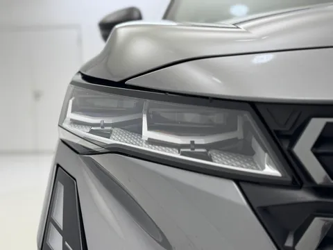 BN75TJY Renault Austral E-Tech Full Hybrid Techno Esprit Alpine 5dr Auto Thumbnail #34