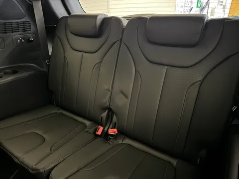 14 of 43 for Hyundai Santa Fe 1.6 TGDi Plug-in Hybrid Premium 5dr 4WD Auto