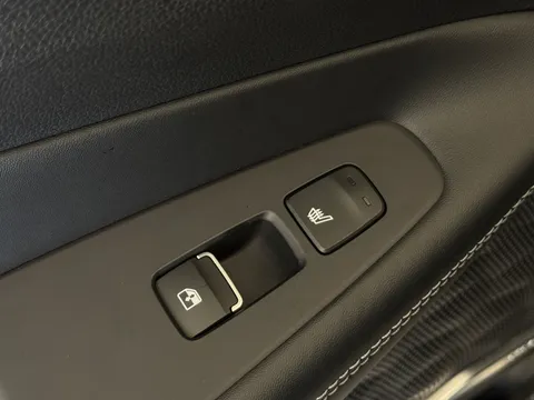 16 of 43 for Hyundai Santa Fe 1.6 TGDi Plug-in Hybrid Premium 5dr 4WD Auto