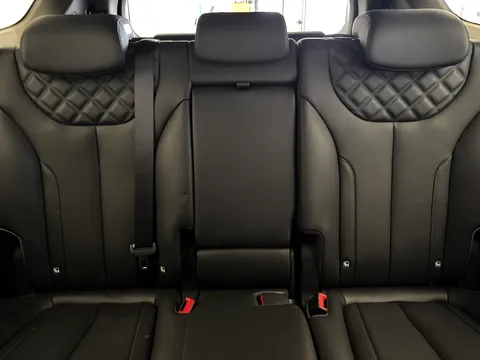 21 of 43 for Hyundai Santa Fe 1.6 TGDi Plug-in Hybrid Premium 5dr 4WD Auto