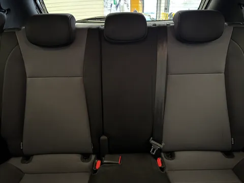 DX20YYM Hyundai i20 1.2 MPi Play 5dr Thumbnail #16