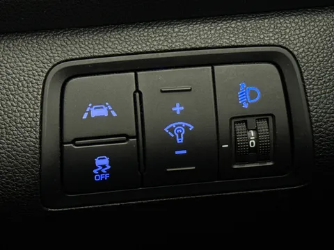 DX20YYM Hyundai i20 1.2 MPi Play 5dr Thumbnail #27