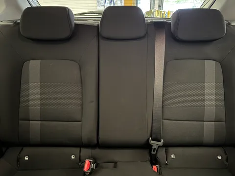 EA25YXW Hyundai i20 1.0T GDi Premium 5dr DCT Thumbnail #16