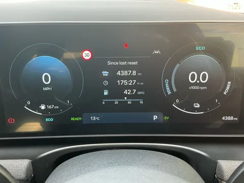 DY74BYX Hyundai Tucson 1.6T Hybrid Ultimate 5dr Auto Thumbnail #12