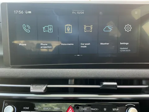 DY74BYX Hyundai Tucson 1.6T Hybrid Ultimate 5dr Auto Thumbnail #25