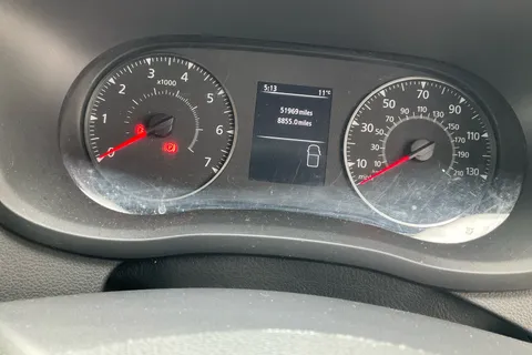 HN23JUJ Renault Master LM35dCi 135 Business+ Medium Roof Van Thumbnail #28