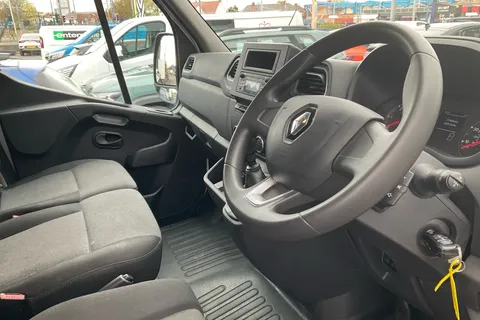HN23JUJ Renault Master LM35dCi 135 Business+ Medium Roof Van Thumbnail #29