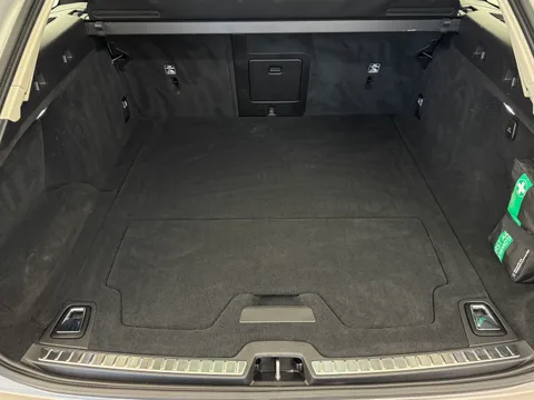 DT25LCX Volvo V90 2.0 T6 [350] PHEV Plus Dark 5dr AWD Auto Thumbnail #31