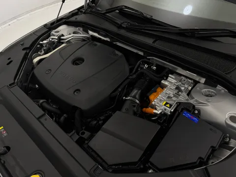 DT25LCX Volvo V90 2.0 T6 [350] PHEV Plus Dark 5dr AWD Auto Thumbnail #30