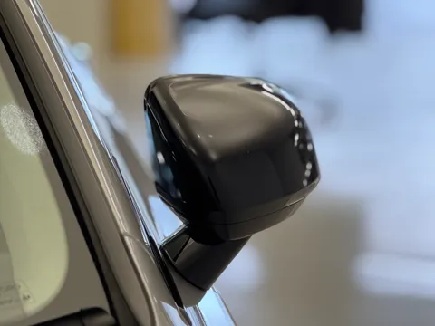 DT25LCX Volvo V90 2.0 T6 [350] PHEV Plus Dark 5dr AWD Auto Thumbnail #33