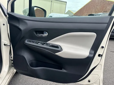 17 of 25 for Nissan Micra 1.0 IG-T 92 Tekna 5dr