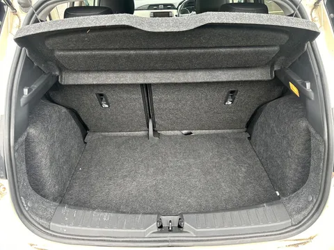 18 of 25 for Nissan Micra 1.0 IG-T 92 Tekna 5dr