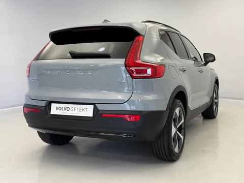 DN73TXB Volvo XC40 2.0 B4P Ultimate Dark 5dr Auto Thumbnail #6